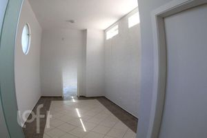 Image 7 - 858752