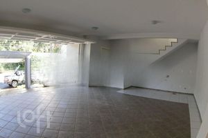 Image 13 - 858752