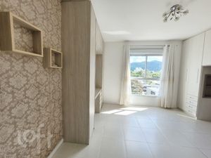 Image 18 - 858779