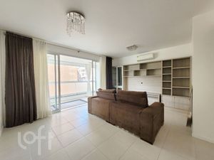 Image 8 - 858779