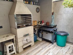 Image 18 - 858802