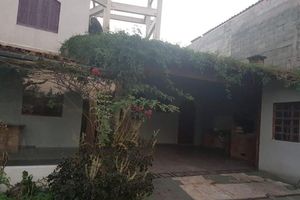 Image 1 - 858809