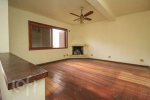 Image 16 - 858823