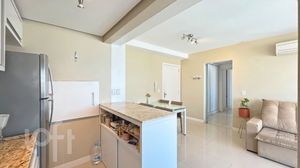 Image 15 - 858827