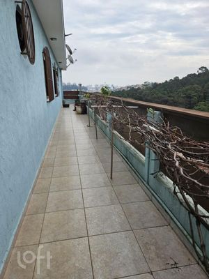 Image 21 - 858828