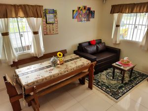 Image 1 - 858833