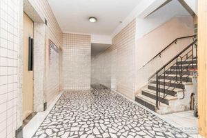 Image 34 - 858840
