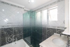 Image 22 - 858840