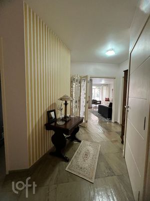 Image 12 - 858858