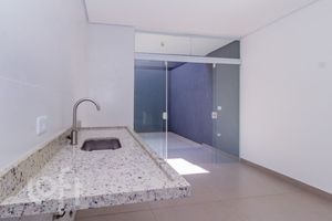Image 9 - 858881
