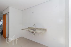 Image 10 - 858881