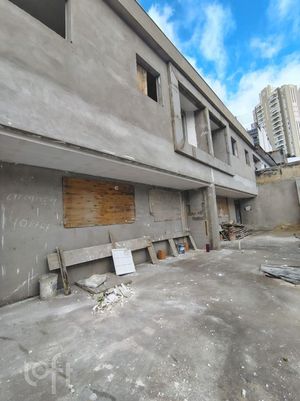 Image 9 - 858887