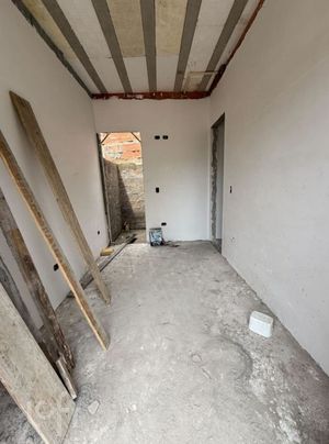 Image 6 - 858887