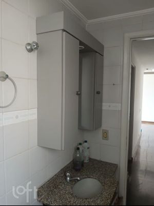 Image 10 - 858899