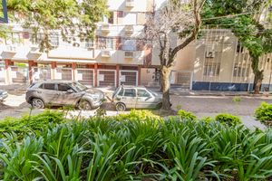 Image 3 - 858925