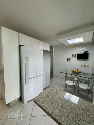 Image 8 - 858927