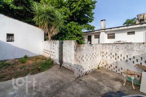 Image 27 - 858934