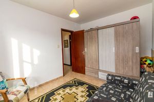 Image 9 - 858934