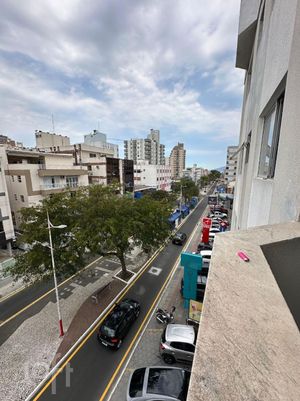 Image 11 - 858969