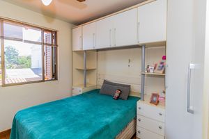 Image 8 - 859005