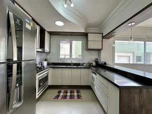 Image 11 - 859006