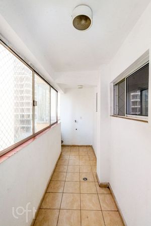 Image 19 - 859014