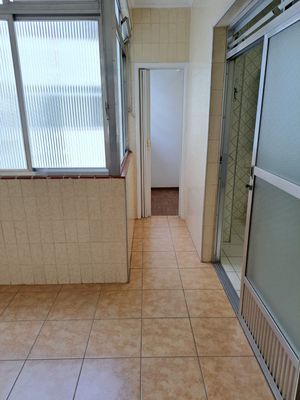 Image 6 - 859019