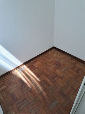 Image 19 - 859019