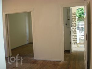 Image 5 - 859105
