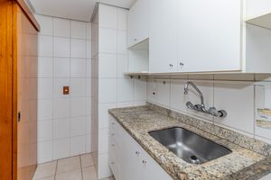 Image 14 - 859116