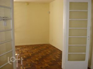 Image 3 - 859131