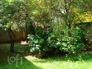 Image 24 - 859131