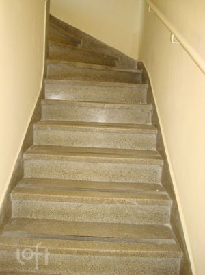Image 8 - 859131