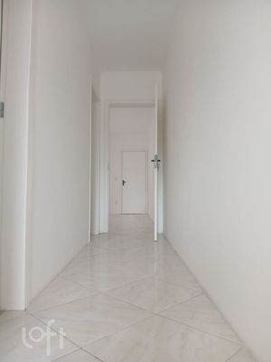 Image 6 - 859143