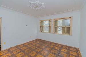 Image 1 - 859159