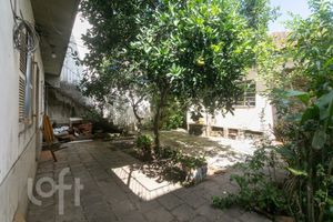 Image 23 - 859218