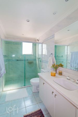 Image 19 - 859238