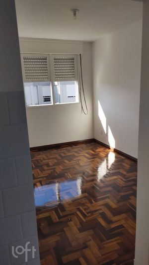 Image 32 - 859241