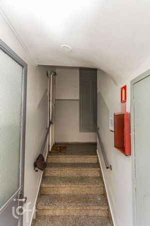 Image 3 - 859241