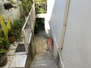 Image 16 - 859247