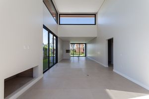 Image 3 - 859255