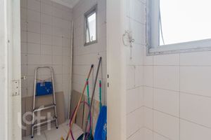 Image 31 - 859265