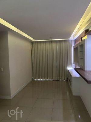 Image 6 - 859327