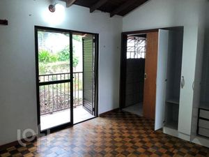 Image 20 - 859343