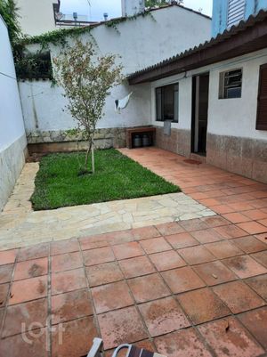 Image 3 - 859345