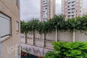 Image 18 - 859353