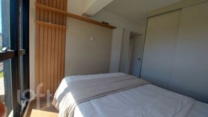 Image 6 - 859411
