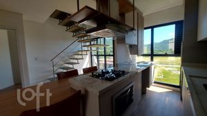 Image 9 - 859411