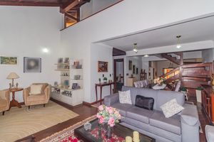 Image 1 - 859428