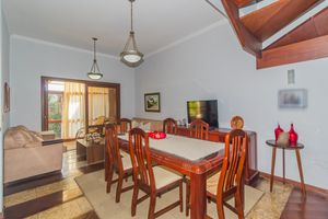 Image 12 - 859428
